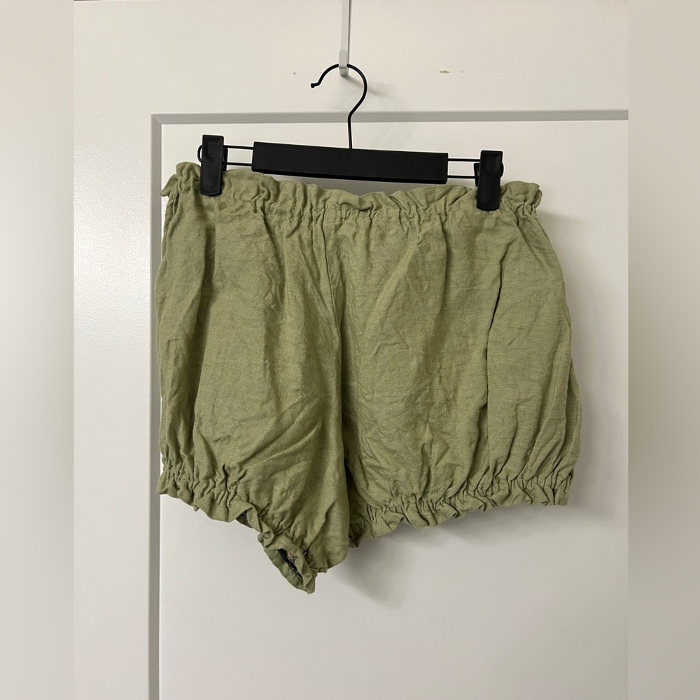 Linen Bloomer Shorts - Picture 2 of 3